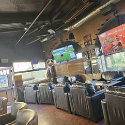 3N1 Sports Bar & Grill