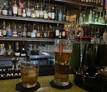 Rendezvou Cigar & Coctail Lounge