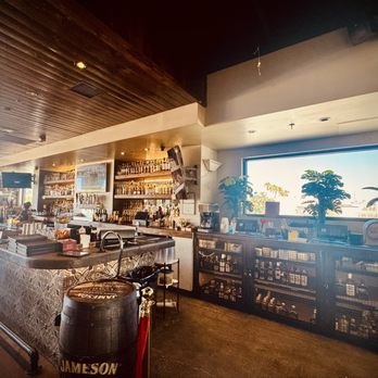 Puro Cigar Bar