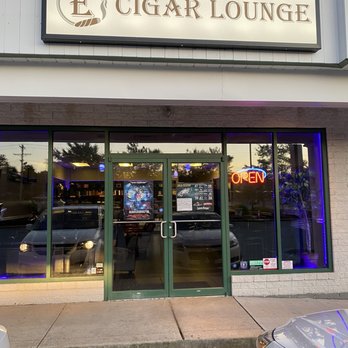 E Squared Sports Bar
