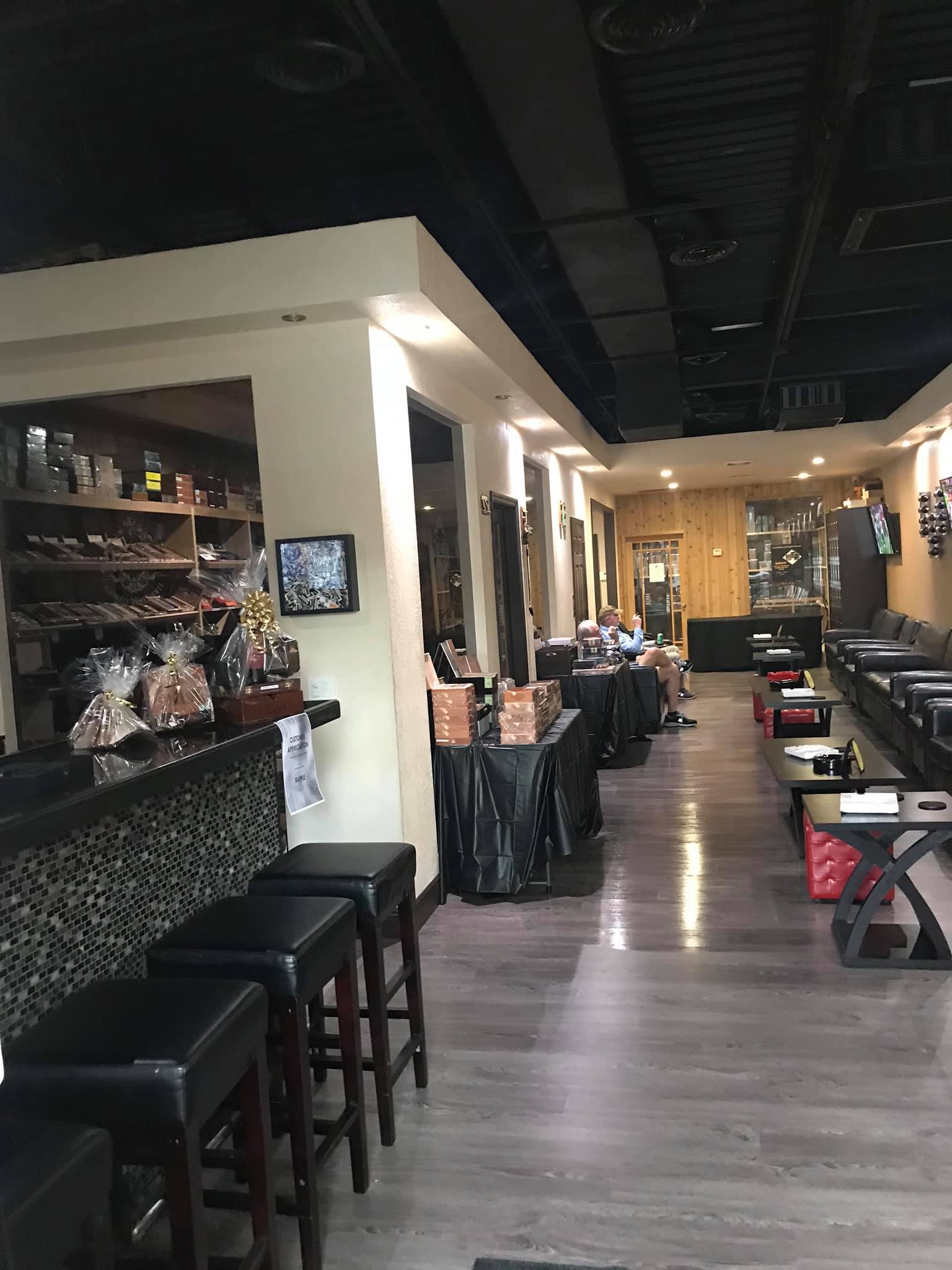 Tirador Ramos Cigar Lounge