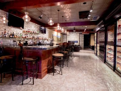 Jenuwine Cigar Lounge