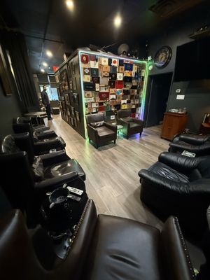 Islands Cigar Lounge