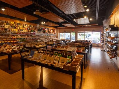 Puro Cigars Lounge