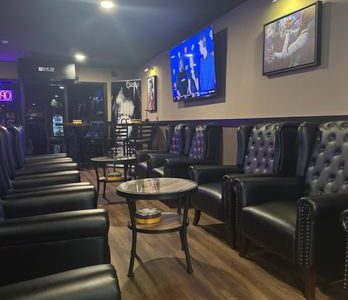 GoodFellas Cigar Lounge 02