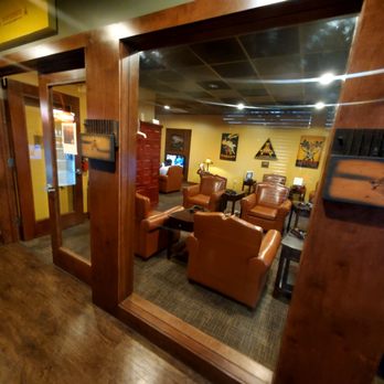 Casa de Montecristo Cigar Lounge - West Loop