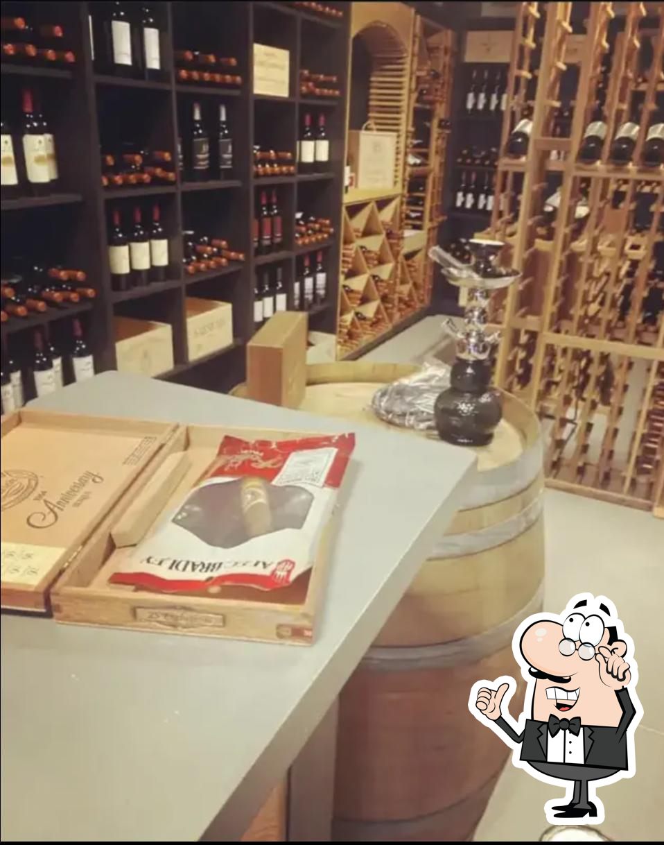 Blu Temple Cigar & Wine Company