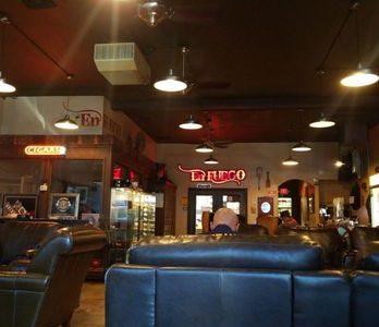 En Fuego Cigars & Lounge