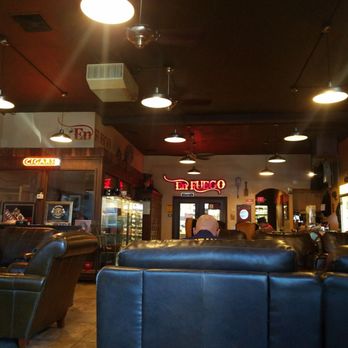 En Fuego Cigars & Lounge