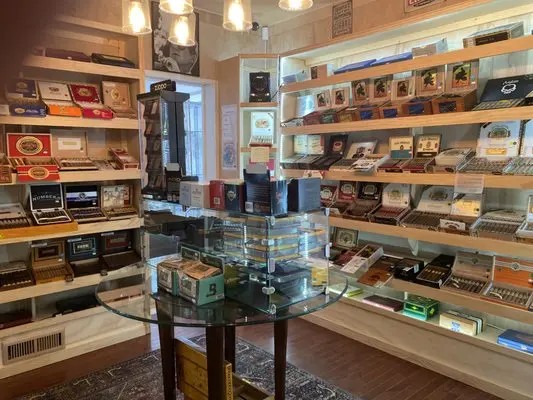 DEL RAY CIGARS & MORE